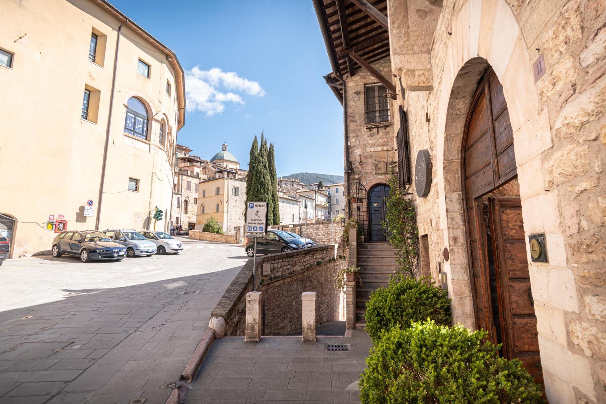 Residenza D'Epoca San Crispino Apart otel Assisi Dış mekan fotoğraf