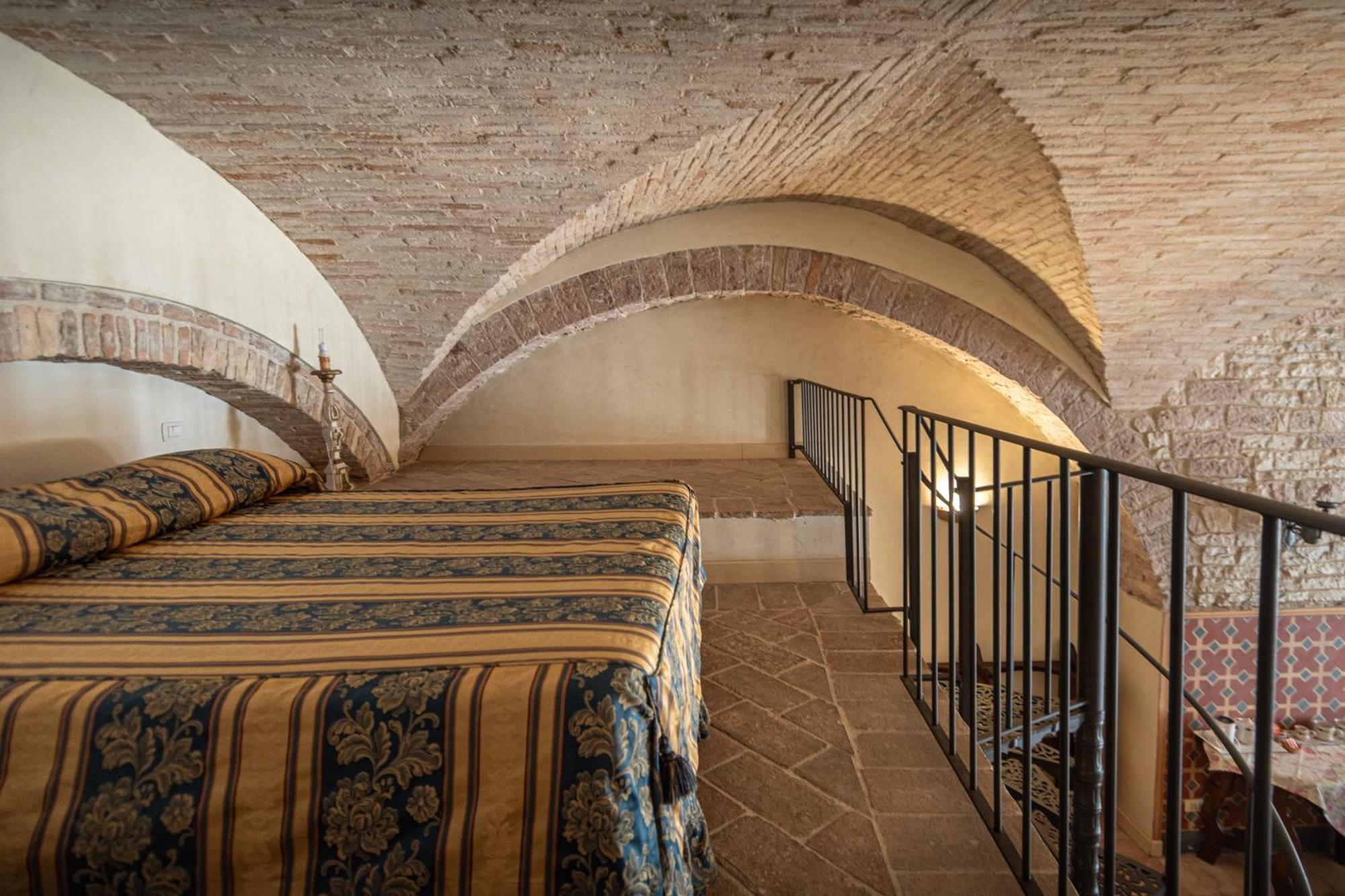 Residenza D'Epoca San Crispino Apart otel Assisi Dış mekan fotoğraf